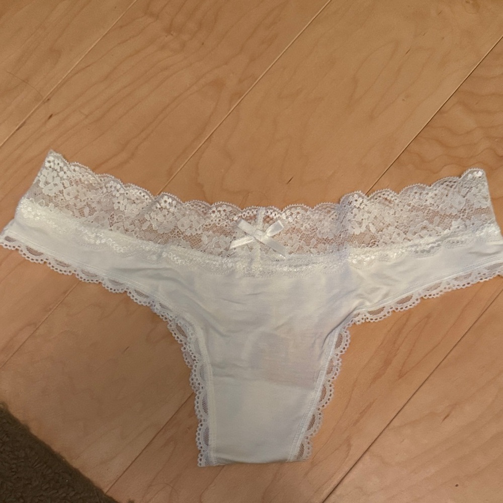 Honeydew White Lace Trim Panties